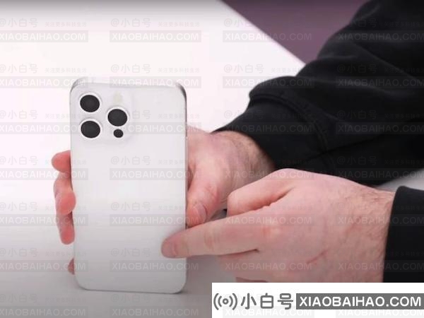 苹果 iPhone 15 Pro Max 最新机模上手：Type-C 接口、边框更窄